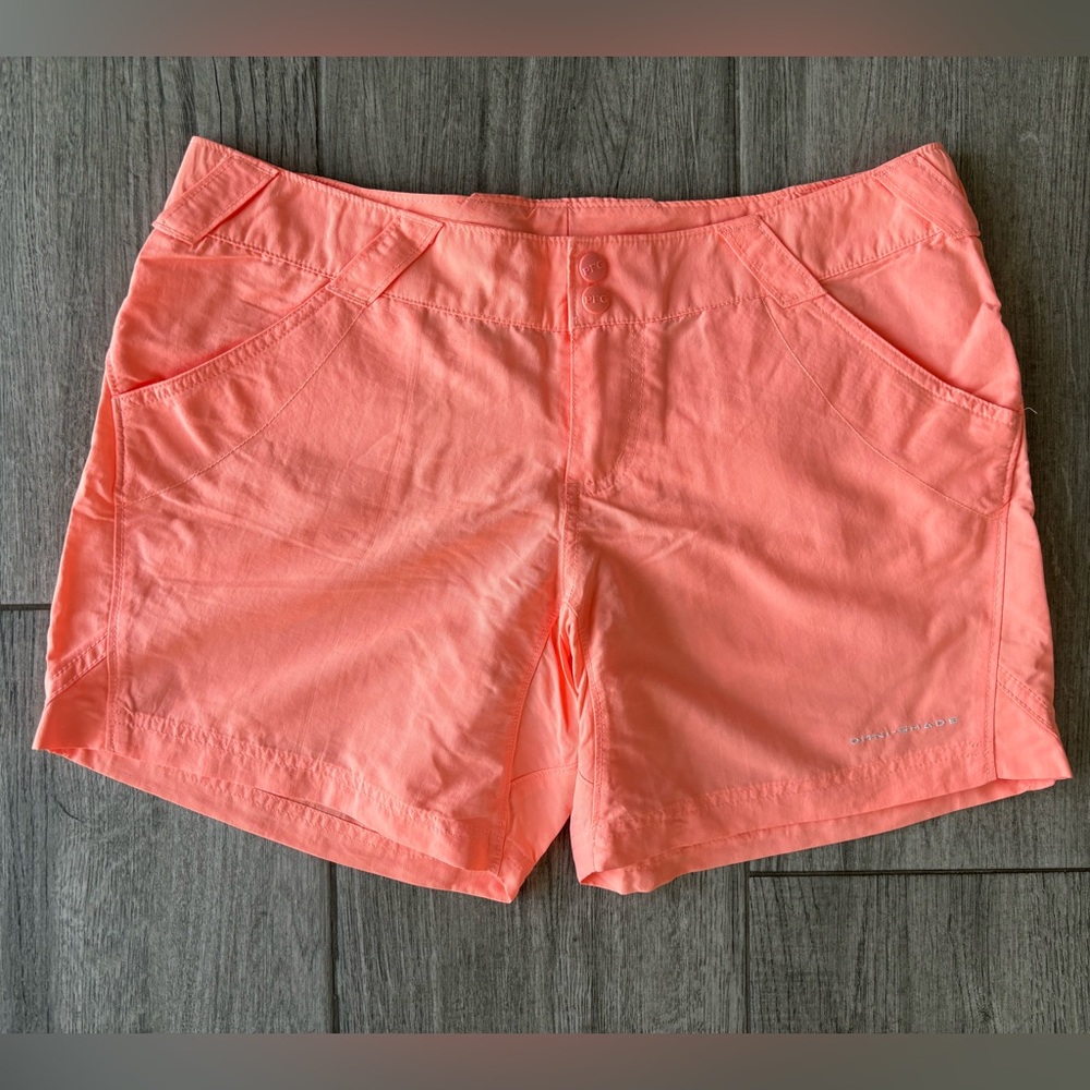 Women’s PFG Columbia Coral Point Shorts in Coral Glow, Medium, EUC